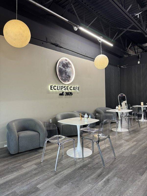 Eclipse Cafe